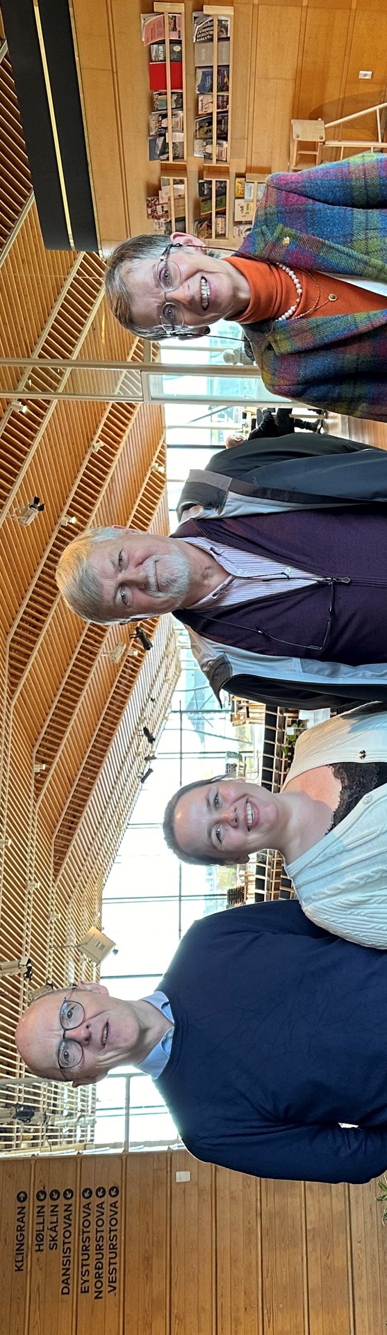 Hanus Mikkelsen, stjóri fyri Tórshavnar havn, Tordis á Rógvi Biskopstø, stjóri fyri Visit Tórshavn, Tommy Petersen, Serfrøðingur í havnagøtum og Ása undir Kletti, Serfrøðingur í havnagøtum
